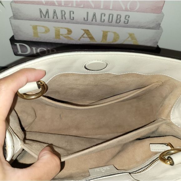 GUCCI Sylvie Web Line Chain Handbag 2 way - Picture 5 of 16